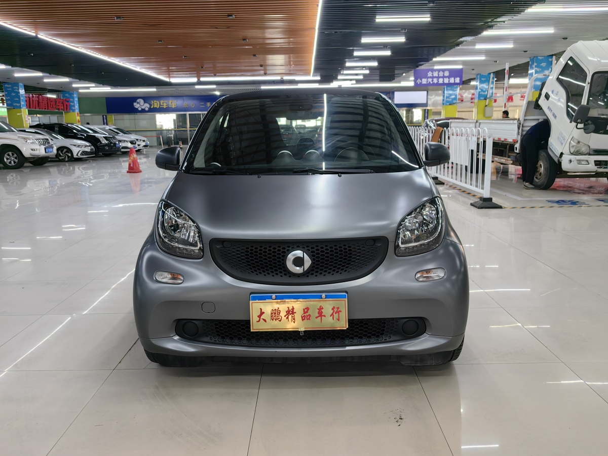 smart fortwo  2015款 1.0L 52千瓦硬顶激情版图片