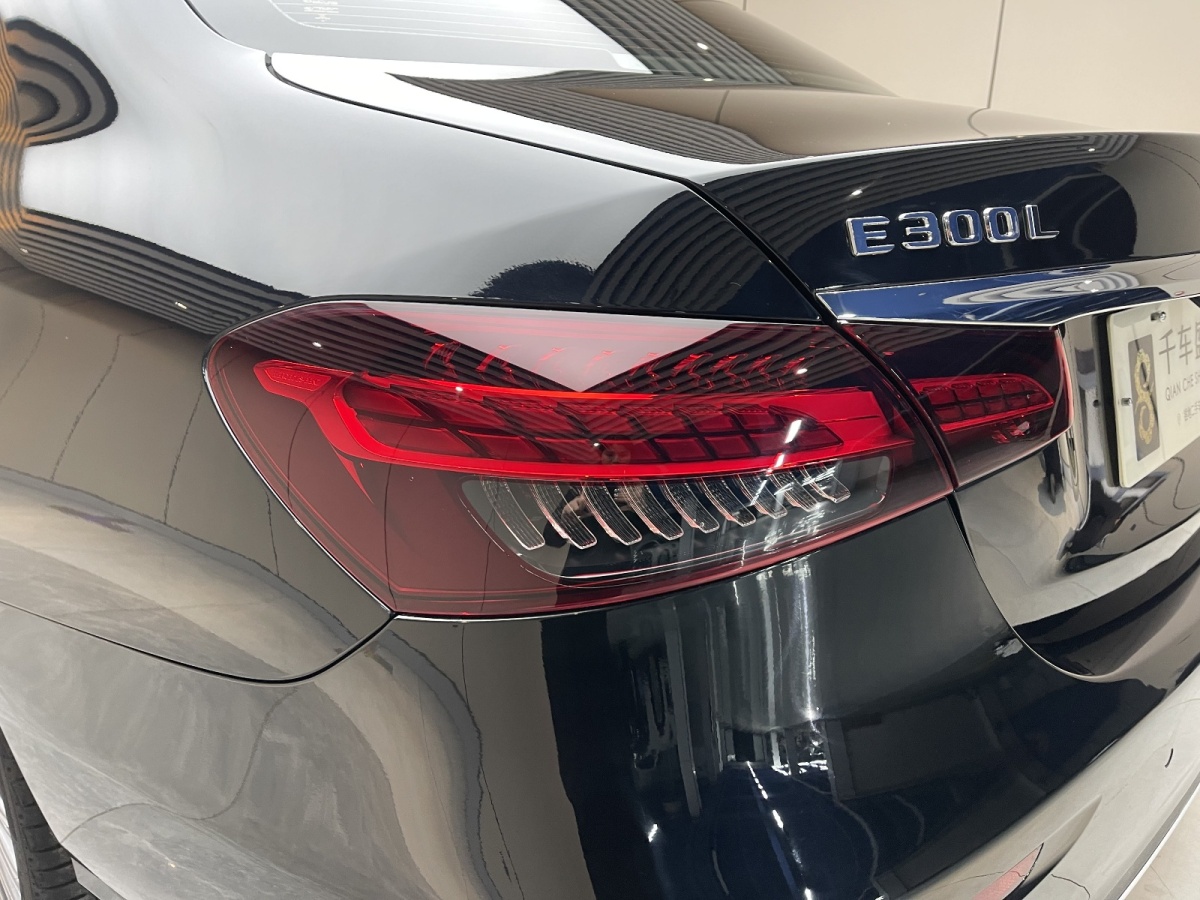 奔馳 奔馳E級(jí)  2021款 改款 E 300 L 時(shí)尚型圖片