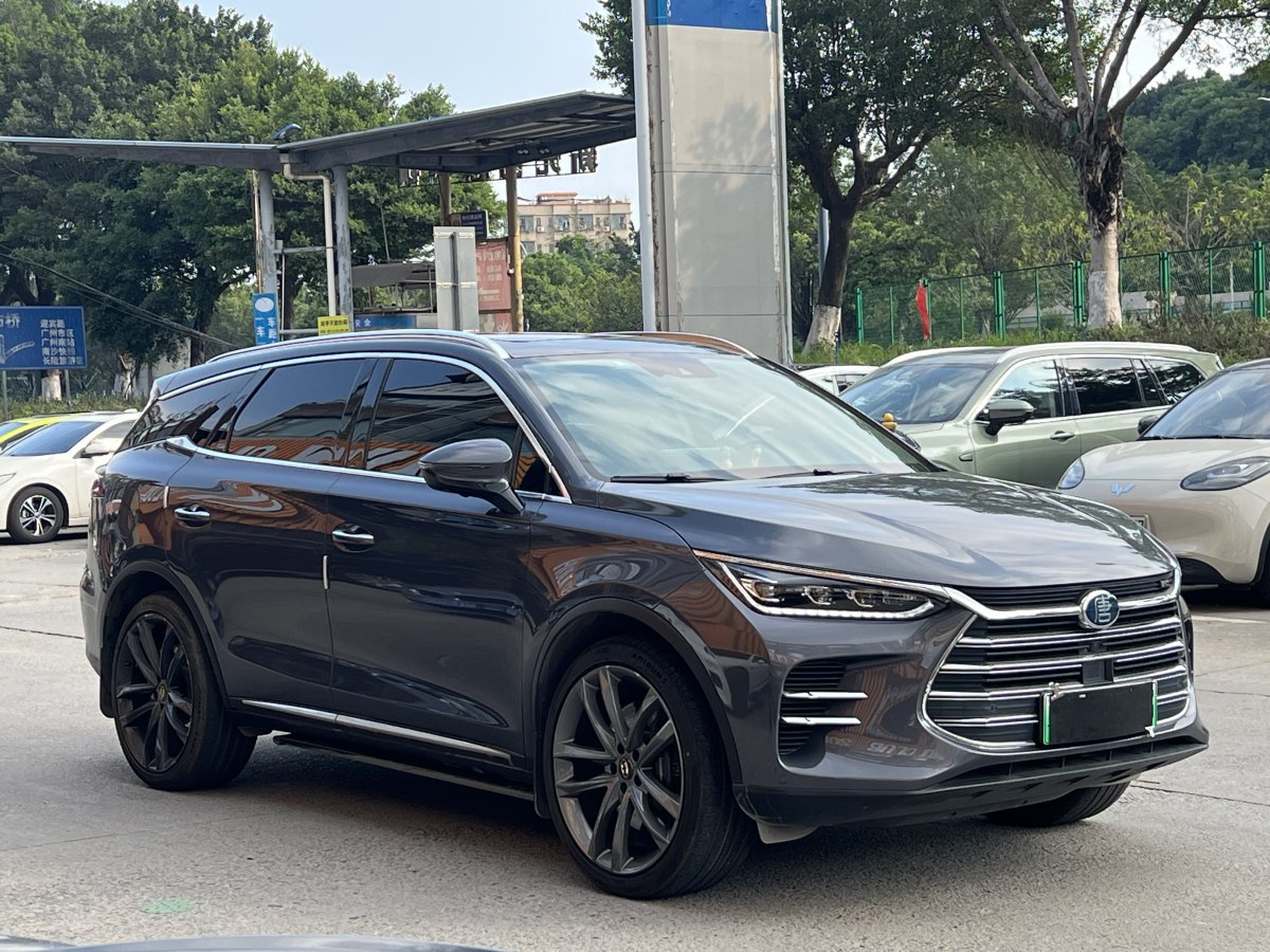 比亞迪 唐新能源  2018款 DM 2.0T 全時四驅(qū)智聯(lián)創(chuàng)世版 7座圖片