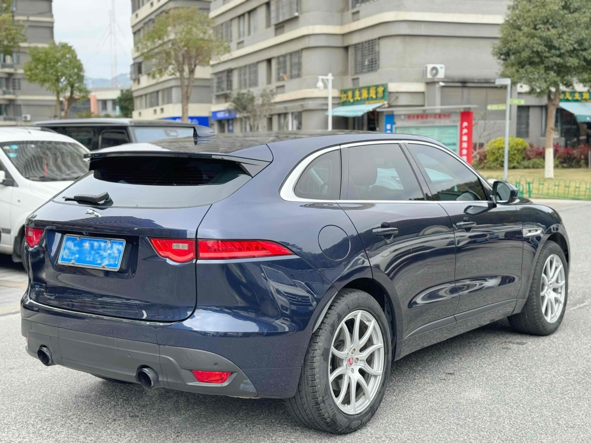 捷豹 F-PACE  2016款 3.0 SC 四驅(qū)R-Sport運動版圖片