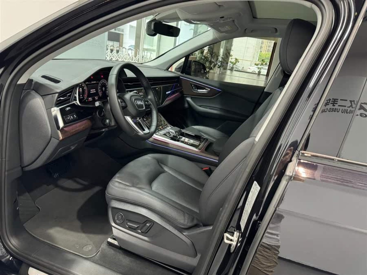 奧迪 奧迪Q7  2023款 55 TFSI quattro S line運動型圖片