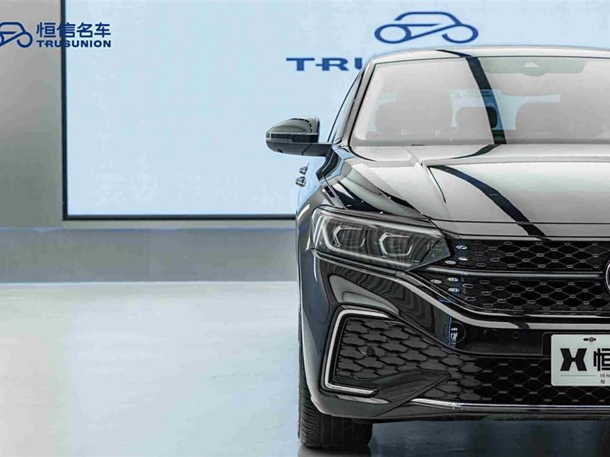 大眾 帕薩特  2022款 330TSI 星空豪華版圖片