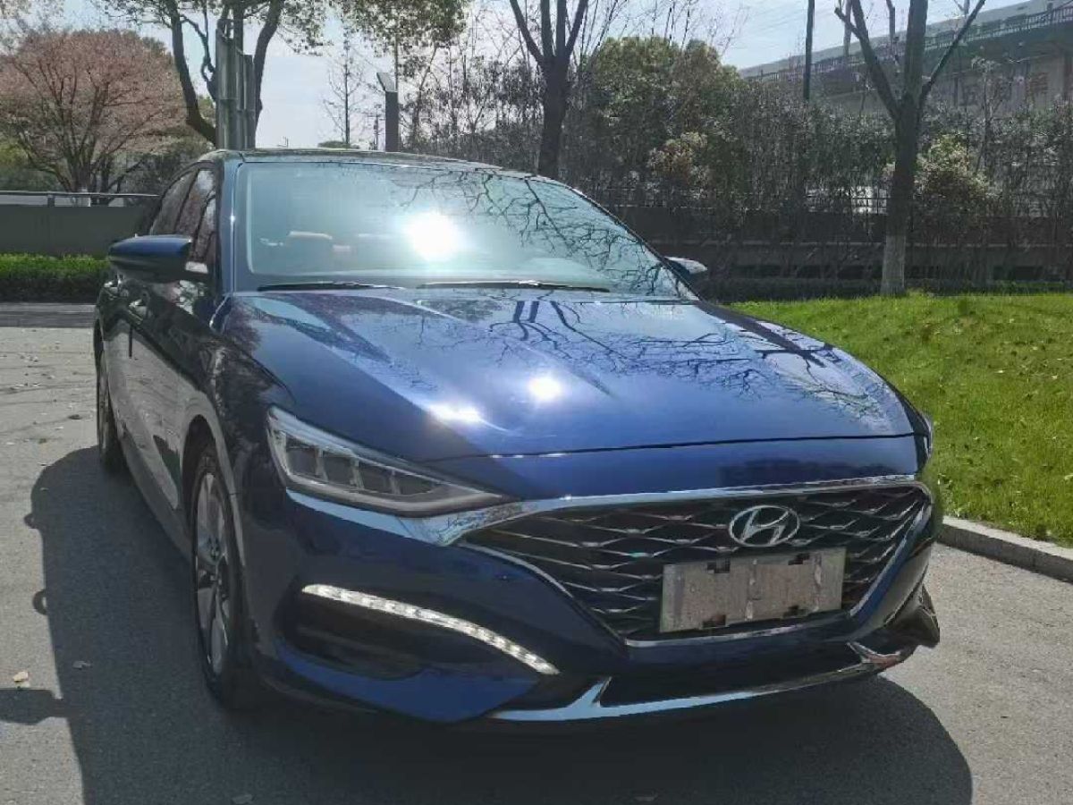現(xiàn)代 菲斯塔純電動  2020款 DLX 悅享版圖片