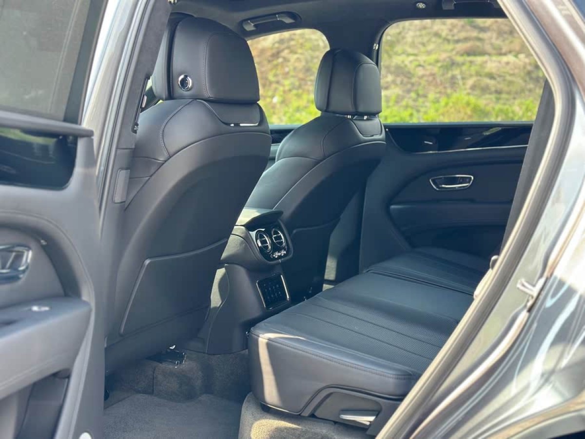 賓利 添越  2021款 4.0T V8圖片