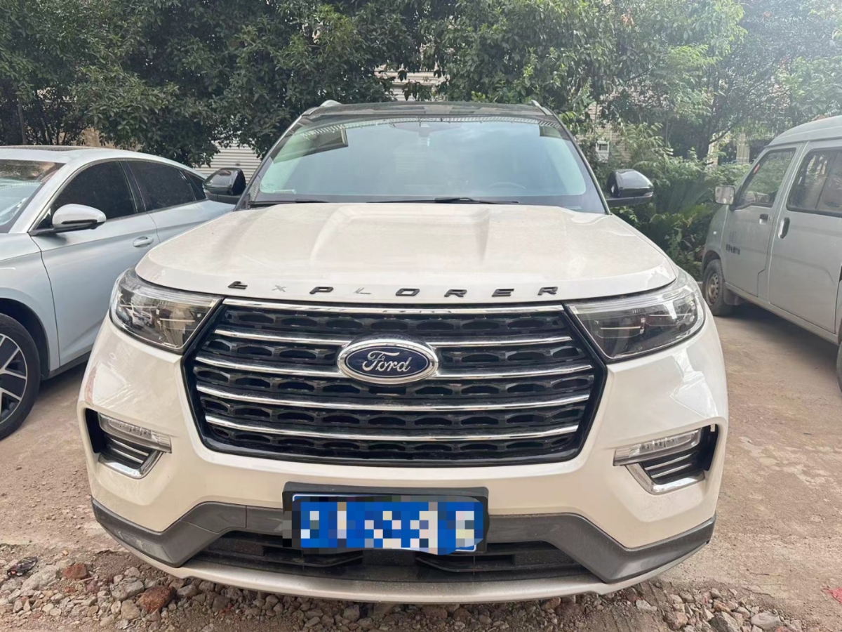 福特 探險(xiǎn)者  2020款 EcoBoost 285 四驅(qū)風(fēng)尚版 6座圖片