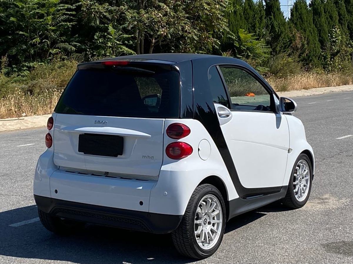 smart fortwo  2012款 1.0 MHD 硬頂標(biāo)準(zhǔn)版圖片