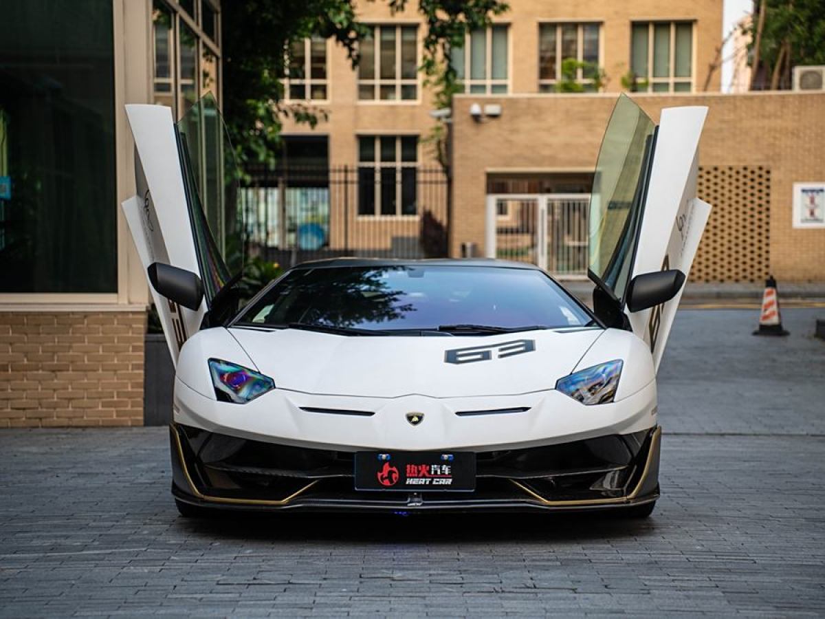 2013年8月蘭博基尼 Aventador  2013款 LP 700-4 Roadster