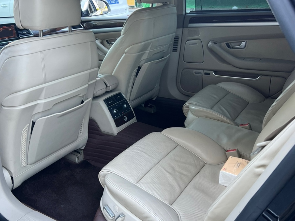 奧迪 奧迪A8  2008款 A8L 3.2 FSI豪華型圖片