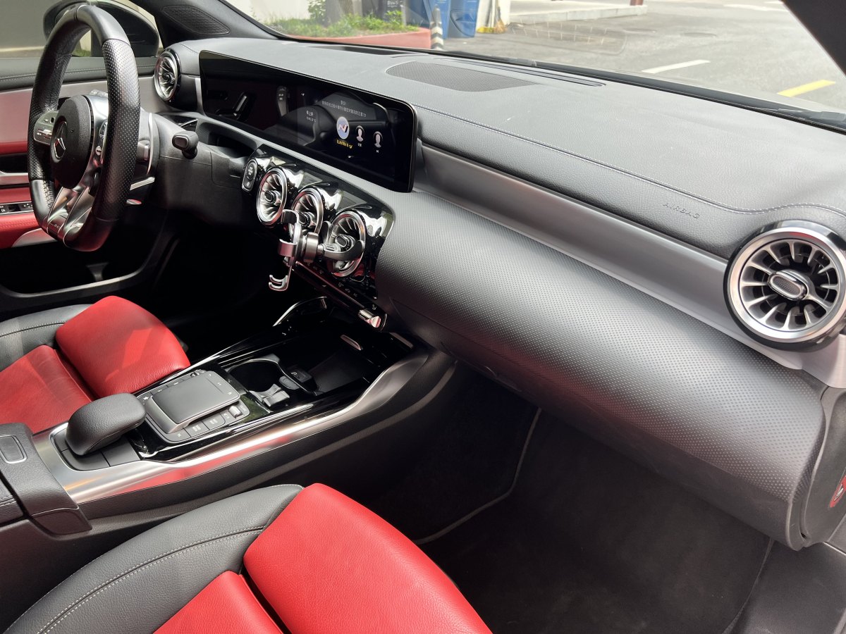 奔馳 奔馳A級AMG  2020款 改款 AMG A 35 4MATIC圖片