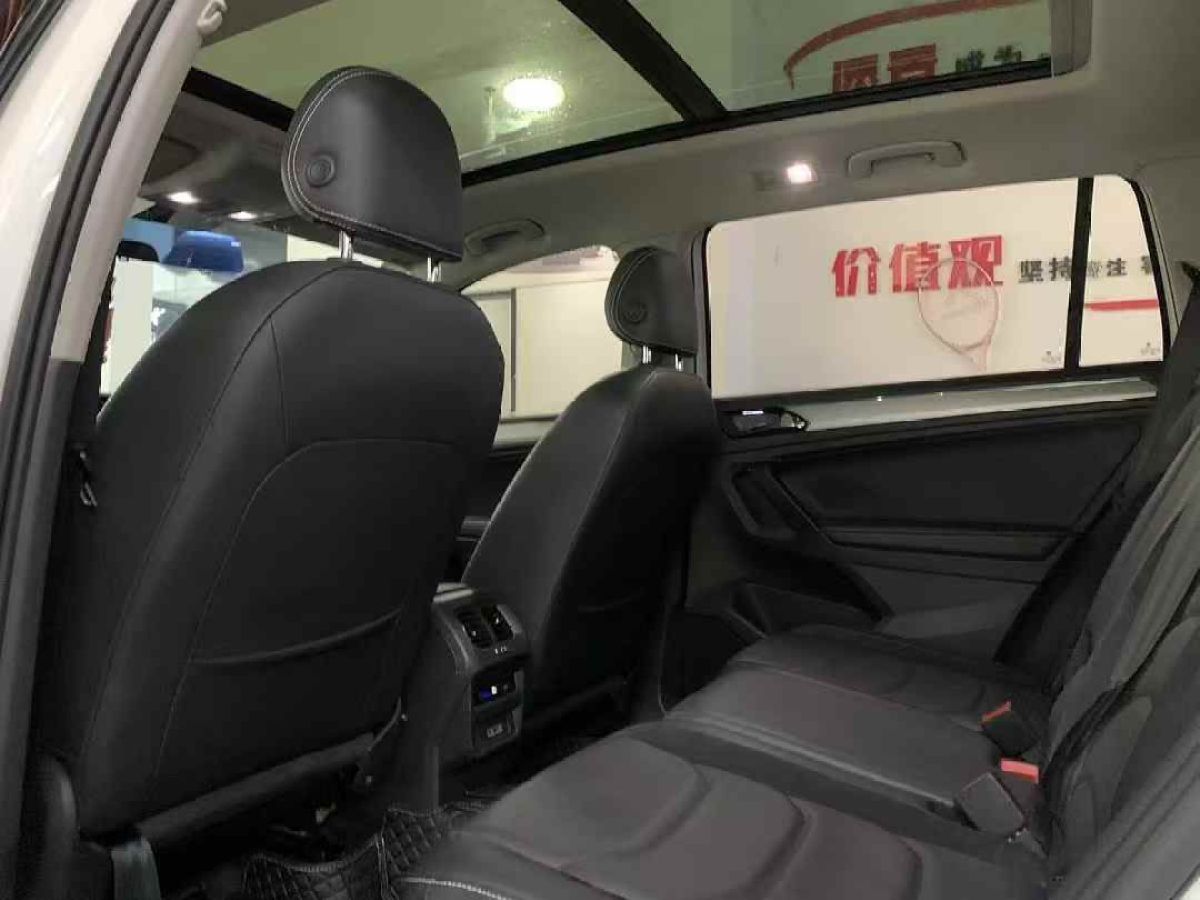大眾 途觀L  2017款 330TSI 自動兩驅(qū)豪華版圖片