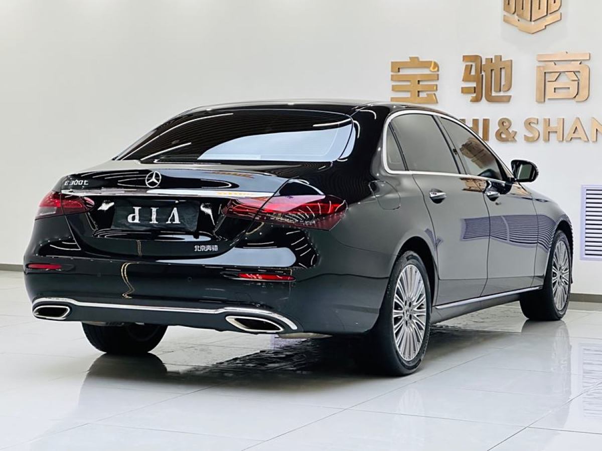 奔馳 奔馳E級  2021款 改款 E 300 L 時尚型圖片