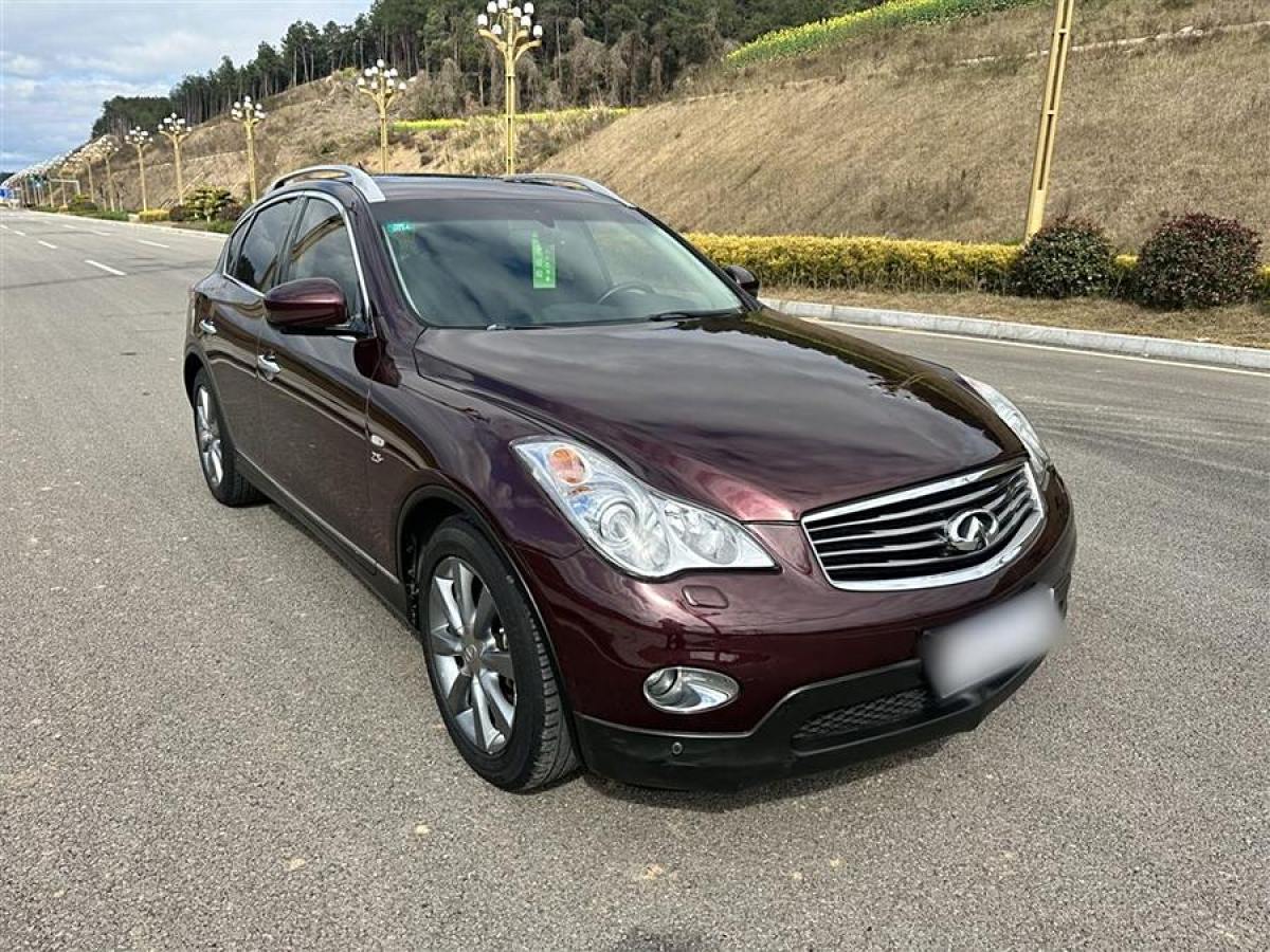 2014年5月英菲尼迪 QX50  2013款 2.5L 四驅(qū)優(yōu)雅版