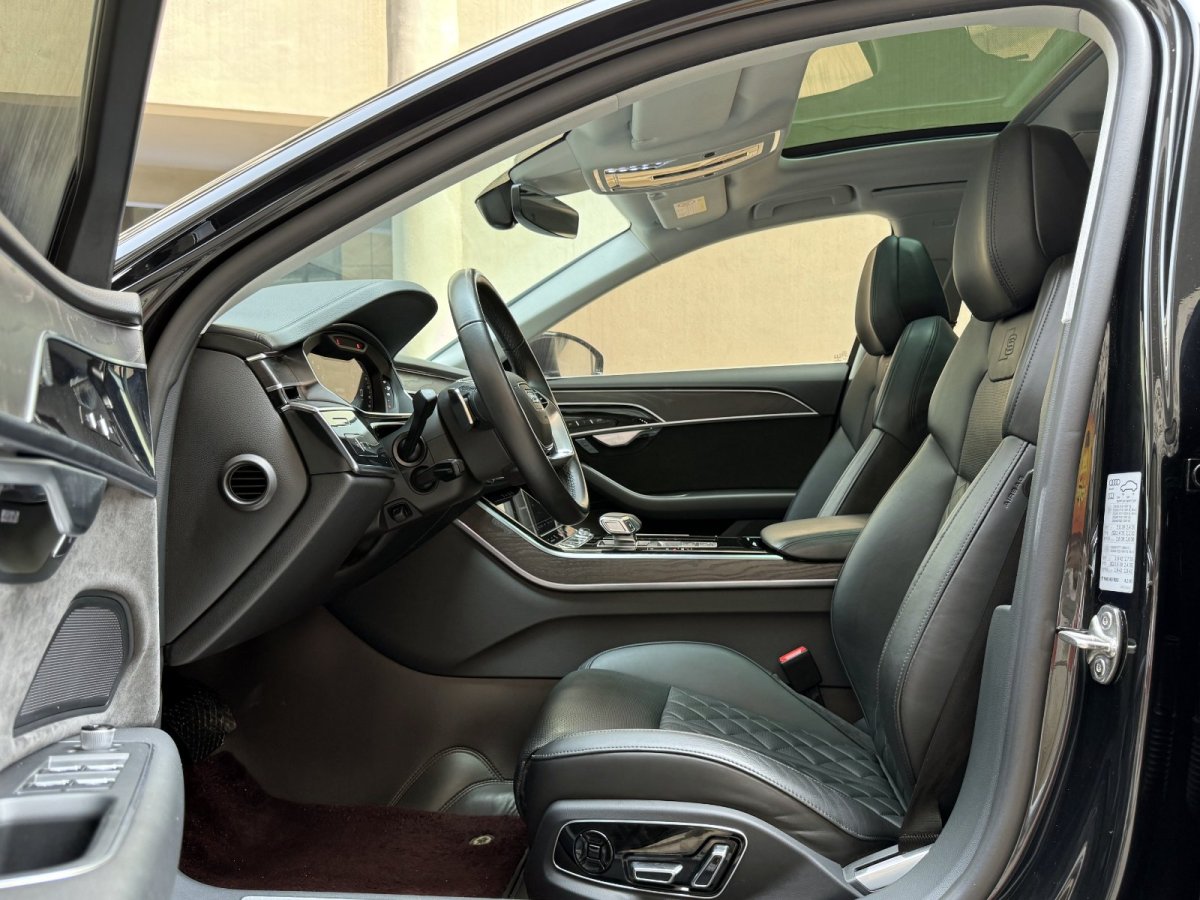 奧迪 奧迪A8  2022款 A8L 50 TFSI quattro 舒適型典藏版圖片