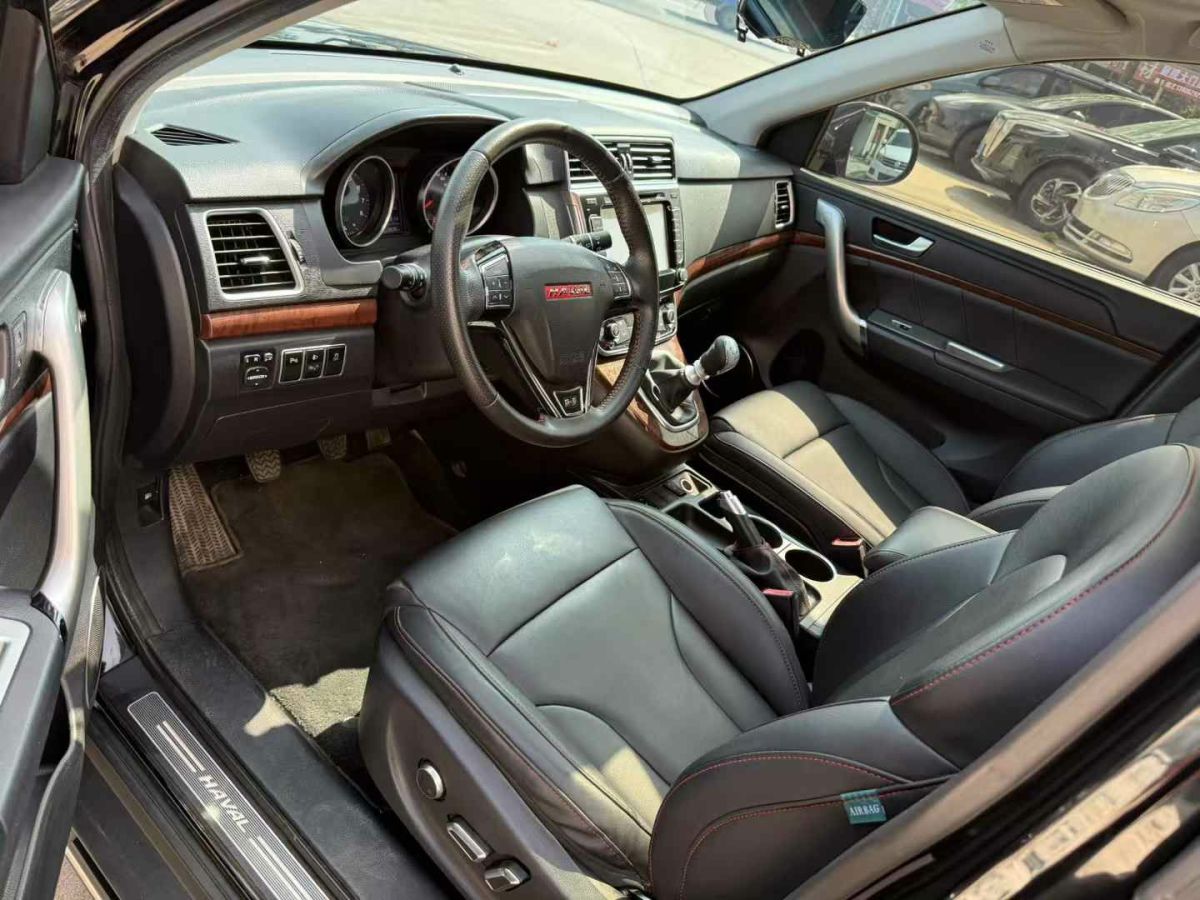 哈弗 H6  2015款 1.5T 手動四驅(qū)尊貴型圖片