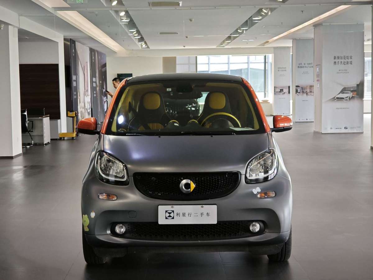 smart fortwo  2015款 1.0L 52千瓦硬顶灵动版图片