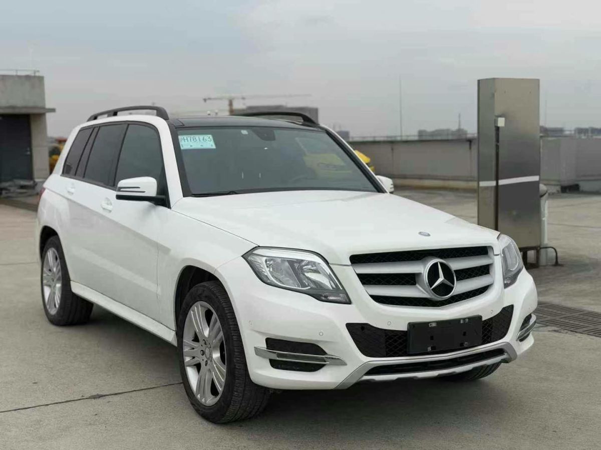 奔馳 奔馳GLK級(jí)  2014款 GLK 260 4MATIC 動(dòng)感型圖片