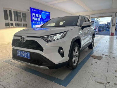 2022年8月 豐田 RAV4 榮放 2.0L CVT兩驅(qū)風(fēng)尚版圖片