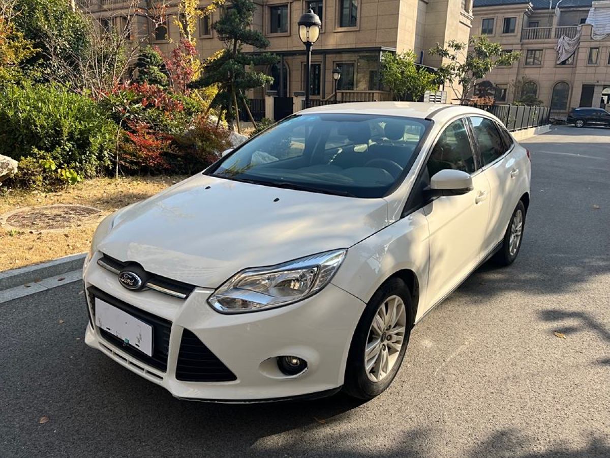 福特 ?？怂? 2012款 三廂 1.6L 自動舒適型圖片