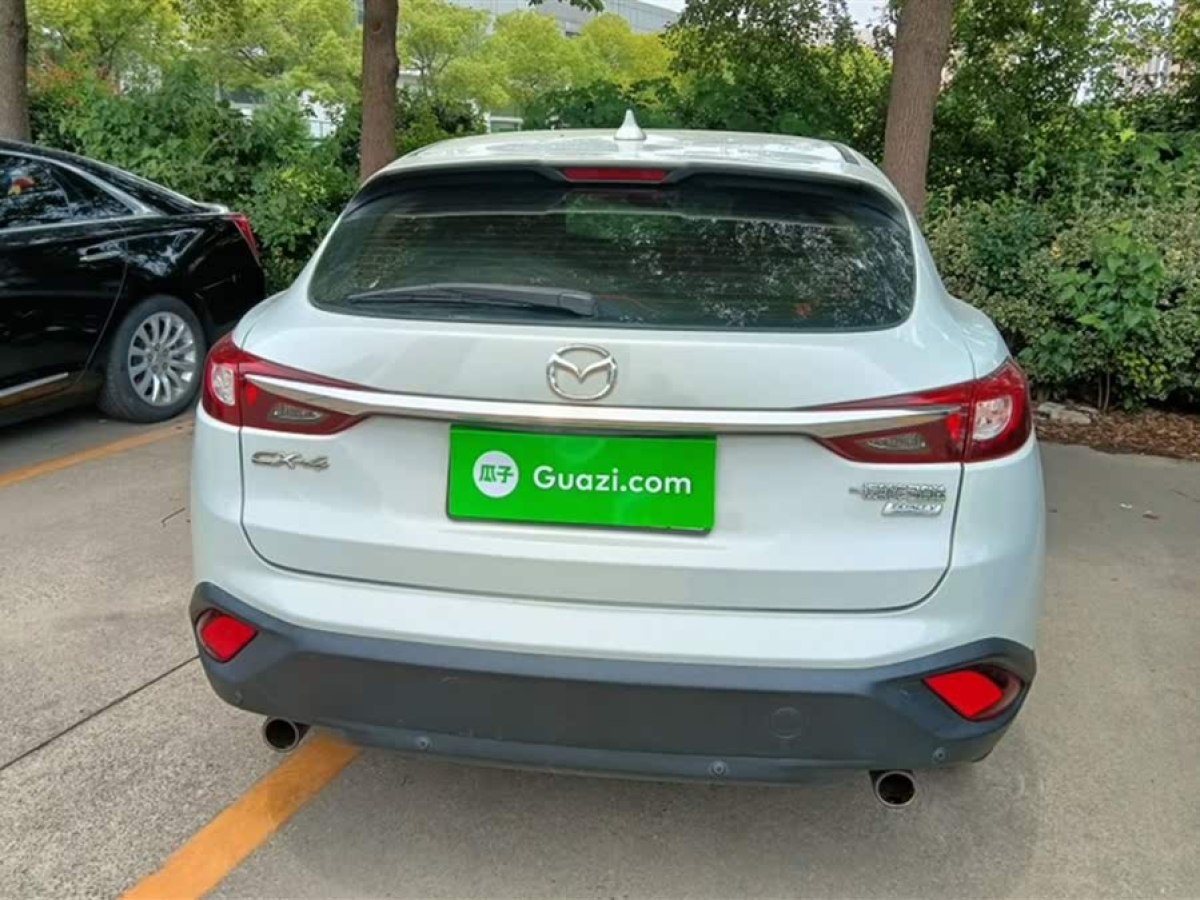 馬自達 CX-4  2016款 2.0L 自動兩驅(qū)藍天品位版圖片