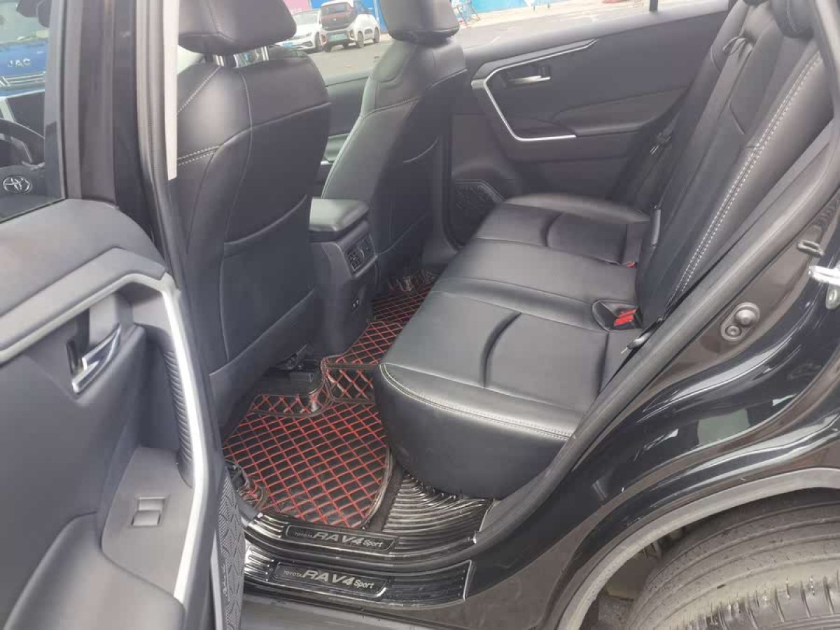 豐田 RAV4榮放  2020款 2.0L CVT四驅(qū)風(fēng)尚版圖片
