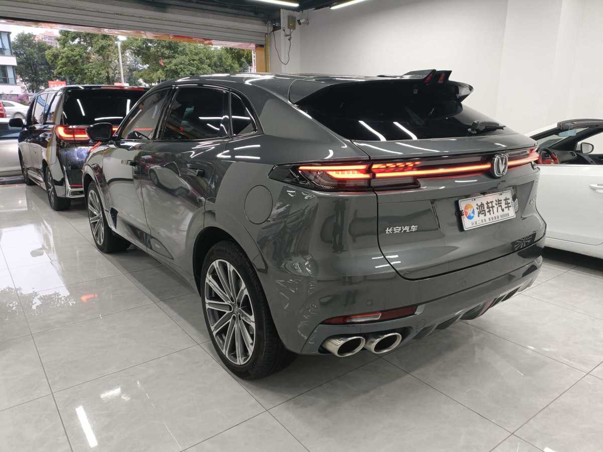 長(zhǎng)安 長(zhǎng)安UNI-K  2021款 2.0T 尊貴型圖片