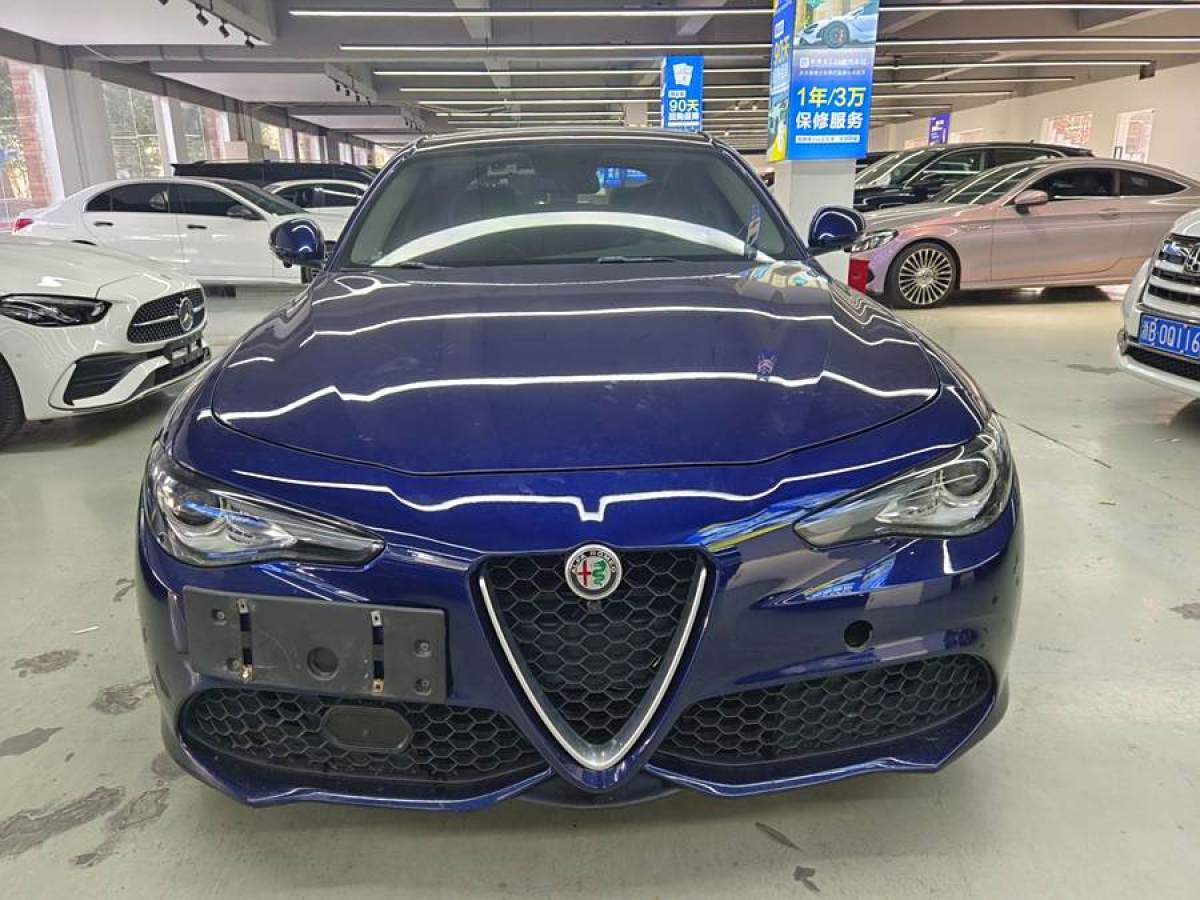 阿爾法·羅密歐 Giulia  2017款 2.0T 280HP 豪華版圖片