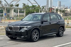 寶馬X5 寶馬 xDrive 30Li 尊享型M運動套裝