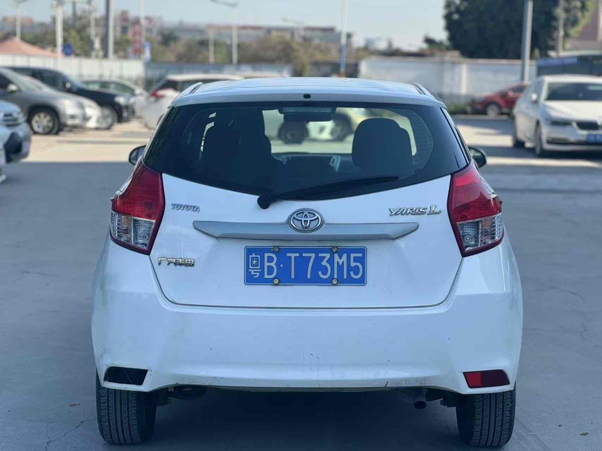 豐田 YARiS L 致炫  2015款 1.5E 自動(dòng)魅動(dòng)版圖片