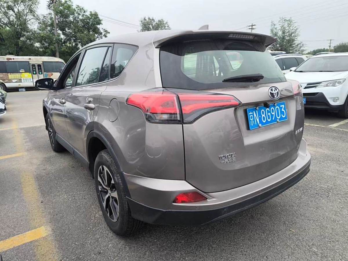 2019年3月豐田 RAV4榮放  2019款 2.0L CVT兩驅(qū)先鋒版 國V