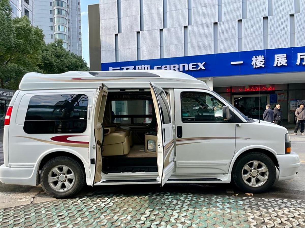 GMC SAVANA  2011款 5.3L 商務(wù)之星7座圖片