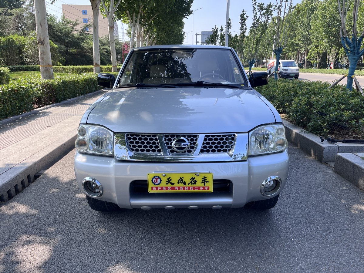 日產(chǎn) D22  2013款 2.4L汽油四驅(qū)標(biāo)準(zhǔn)型圖片