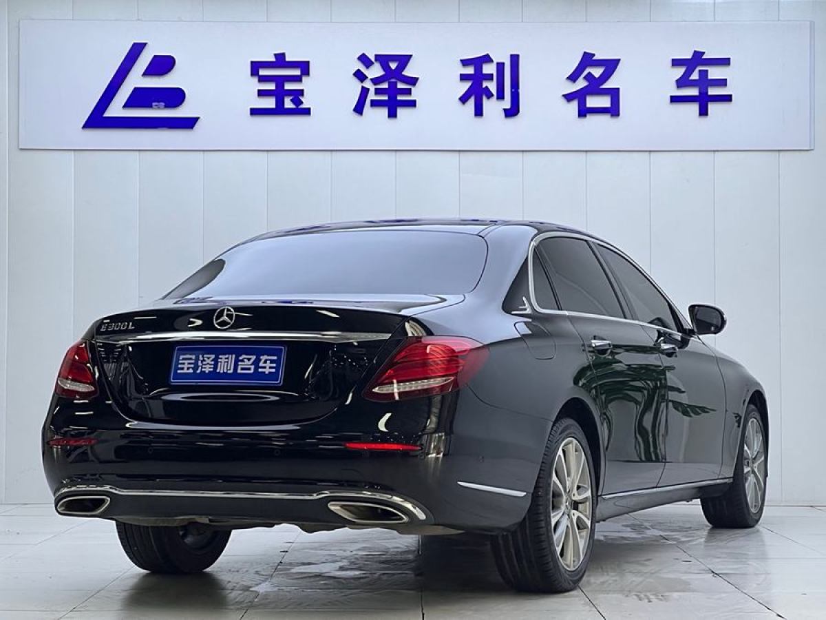 奔馳 奔馳E級(jí)  2019款 改款 E 300 L 豪華型圖片