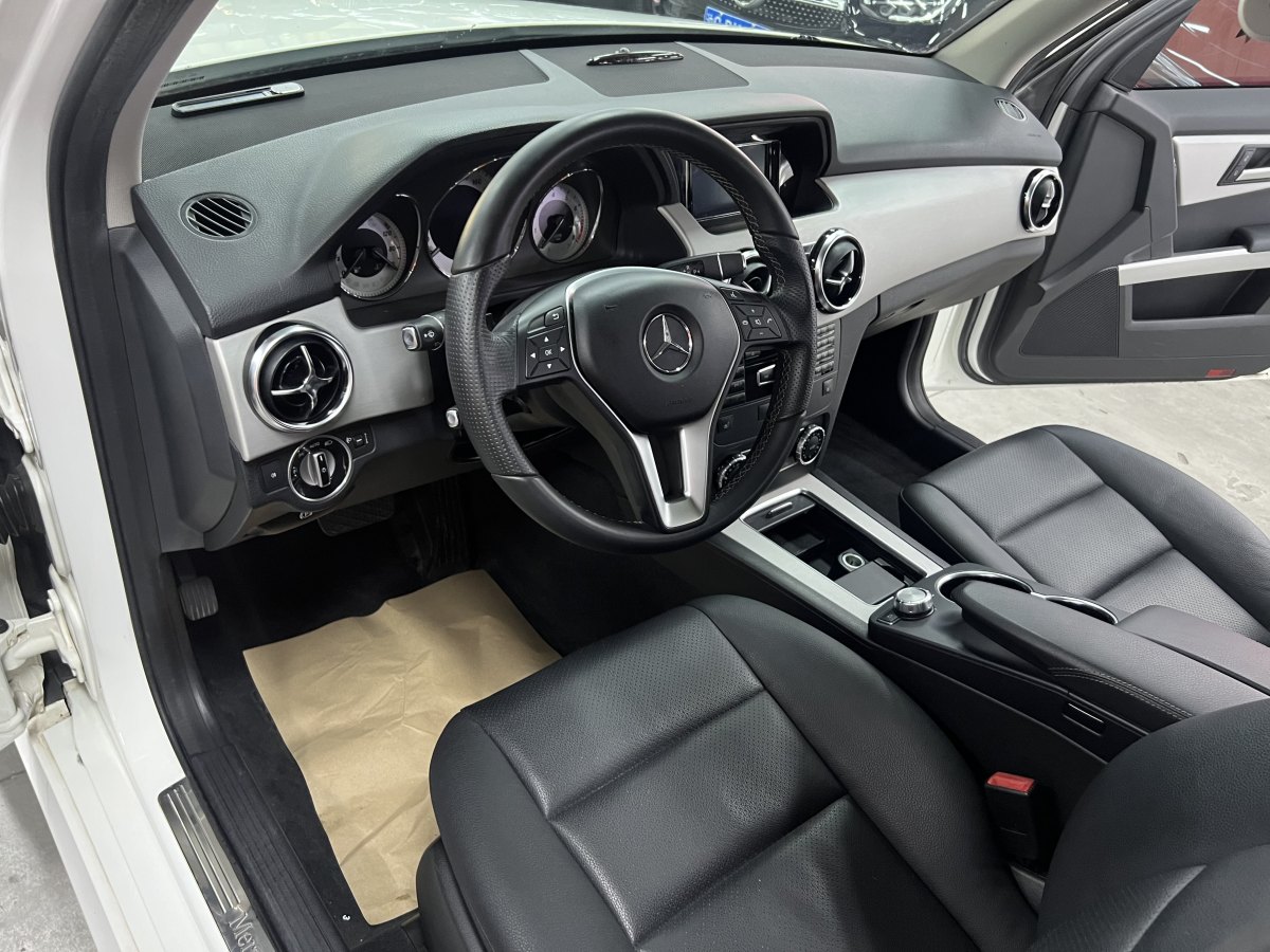 奔馳 奔馳GLK級  2013款 GLK 300 4MATIC 動感天窗型圖片