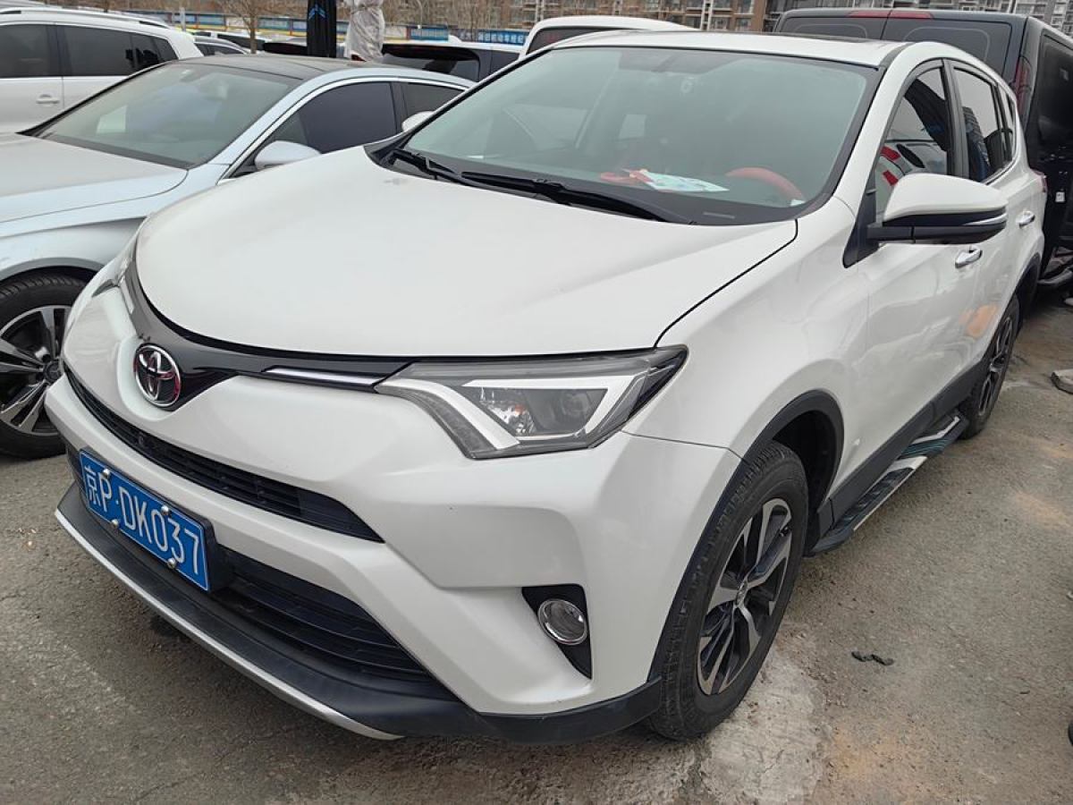 2018年7月豐田 RAV4榮放  2016款 2.0L CVT兩驅(qū)智尚版