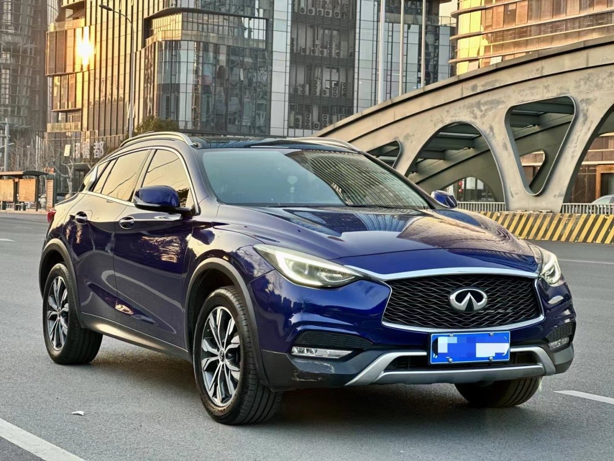 英菲尼迪 QX30  2018款 1.6T 兩驅運動版圖片