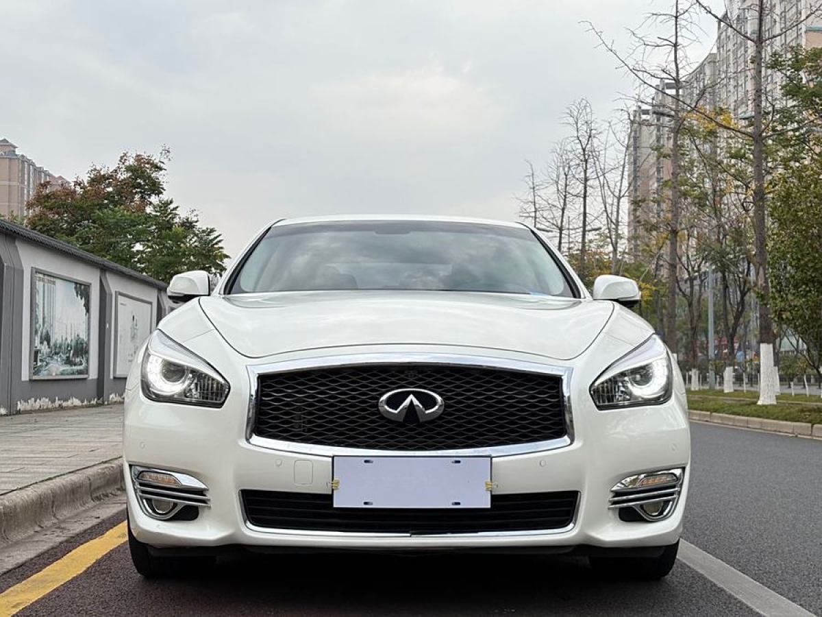 英菲尼迪 Q70  2019款 Q70L 2.0T 悅享版圖片