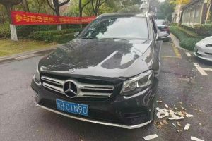 奔驰A级 奔驰  A 220 L 4MATIC 运动轿车