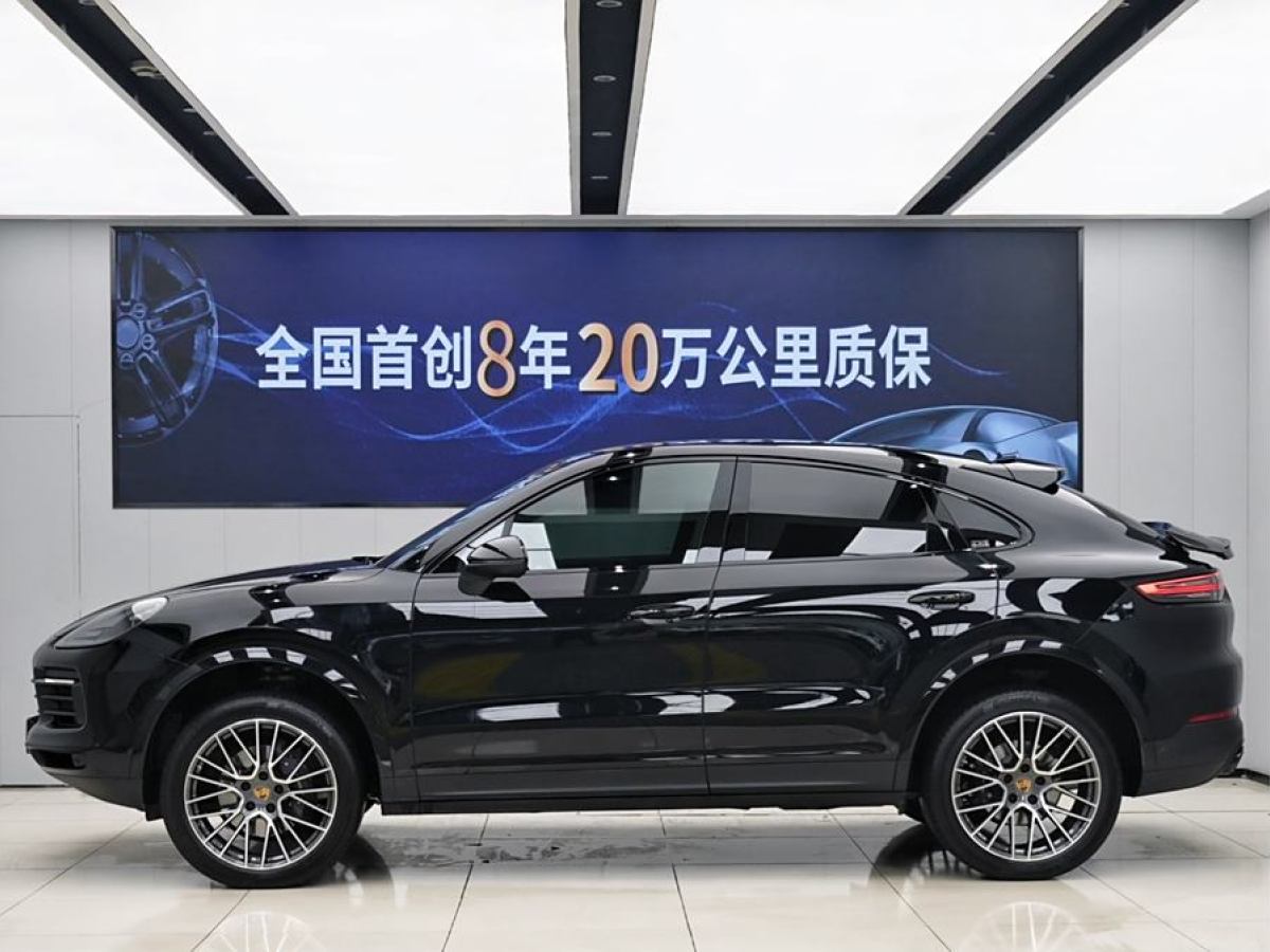 保時(shí)捷 Cayenne  2022款 Cayenne Coupé 3.0T 鉑金版圖片