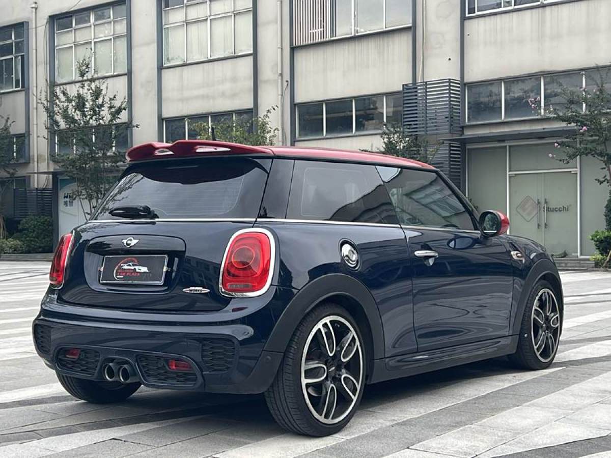 2016年12月MINI JCW  2016款 2.0T JOHN COOPER WORKS 先鋒派