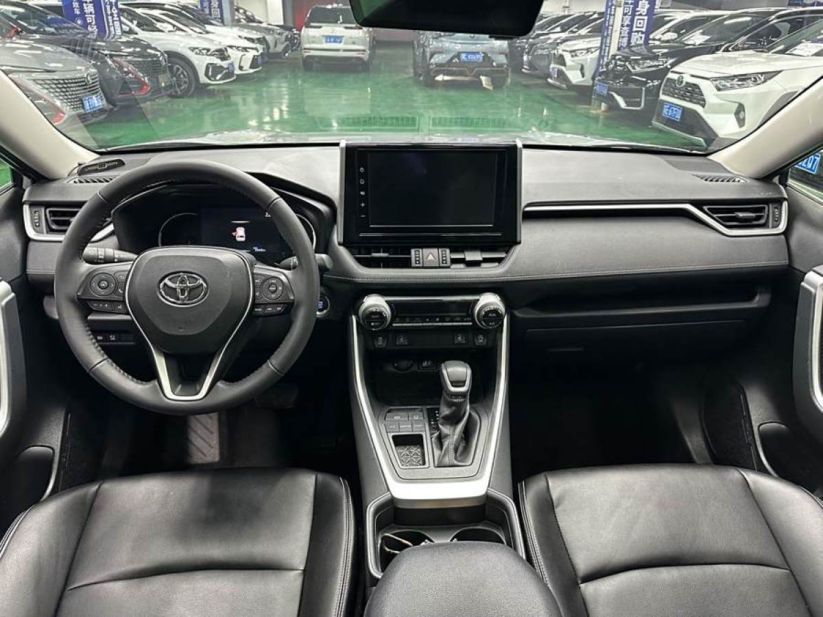 豐田 RAV4榮放  2020款 2.0L CVT兩驅(qū)風(fēng)尚PLUS版圖片