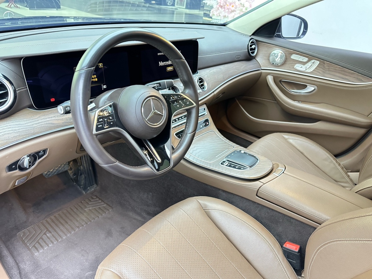 奔馳 奔馳E級(jí)  2023款 E 300 L 時(shí)尚型圖片