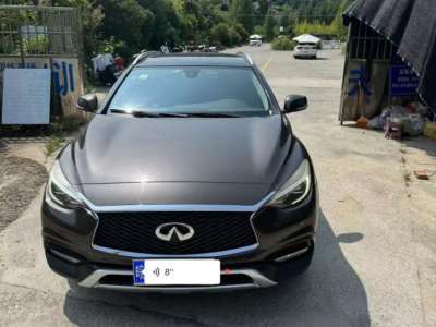 2017年6月 英菲尼迪 QX30(進口) 1.6T 兩驅(qū)極夜版圖片