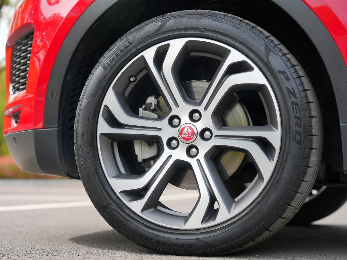 捷豹 E-PACE  2018款 P200 首發(fā)限量版圖片