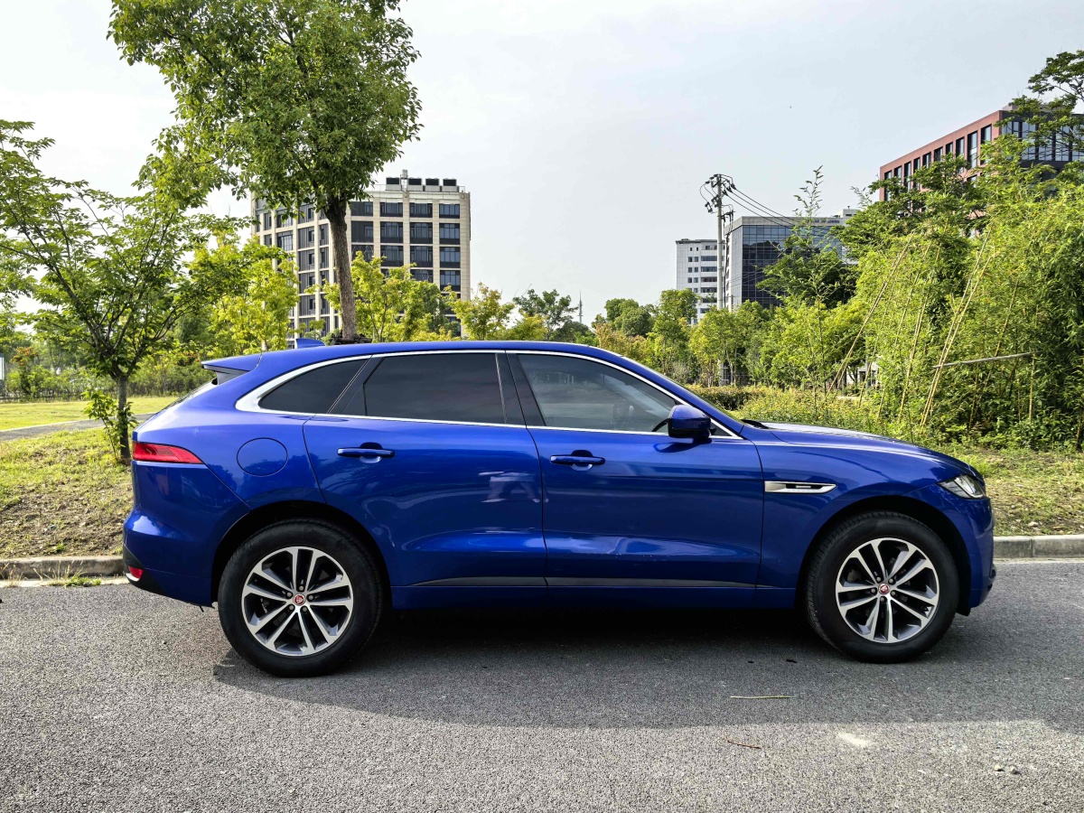 捷豹 F-PACE  2018款 改款 2.0T 四驅(qū)R-Sport運(yùn)動(dòng)版圖片