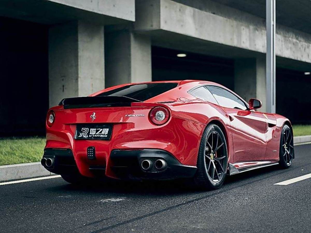 2014年3月法拉利 F12berlinetta  2013款 6.3L 標準型