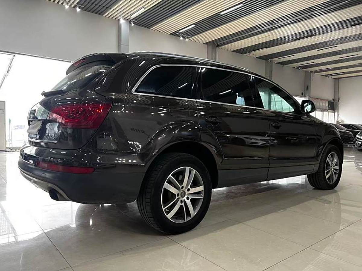 奧迪 奧迪Q7  2014款 35 TFSI 進(jìn)取型圖片