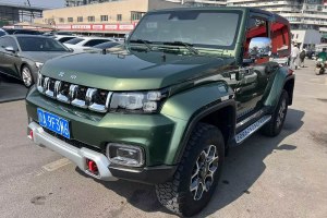 BJ40 北京 2.0T 自動(dòng)四驅(qū)致敬2020版?zhèn)b客型