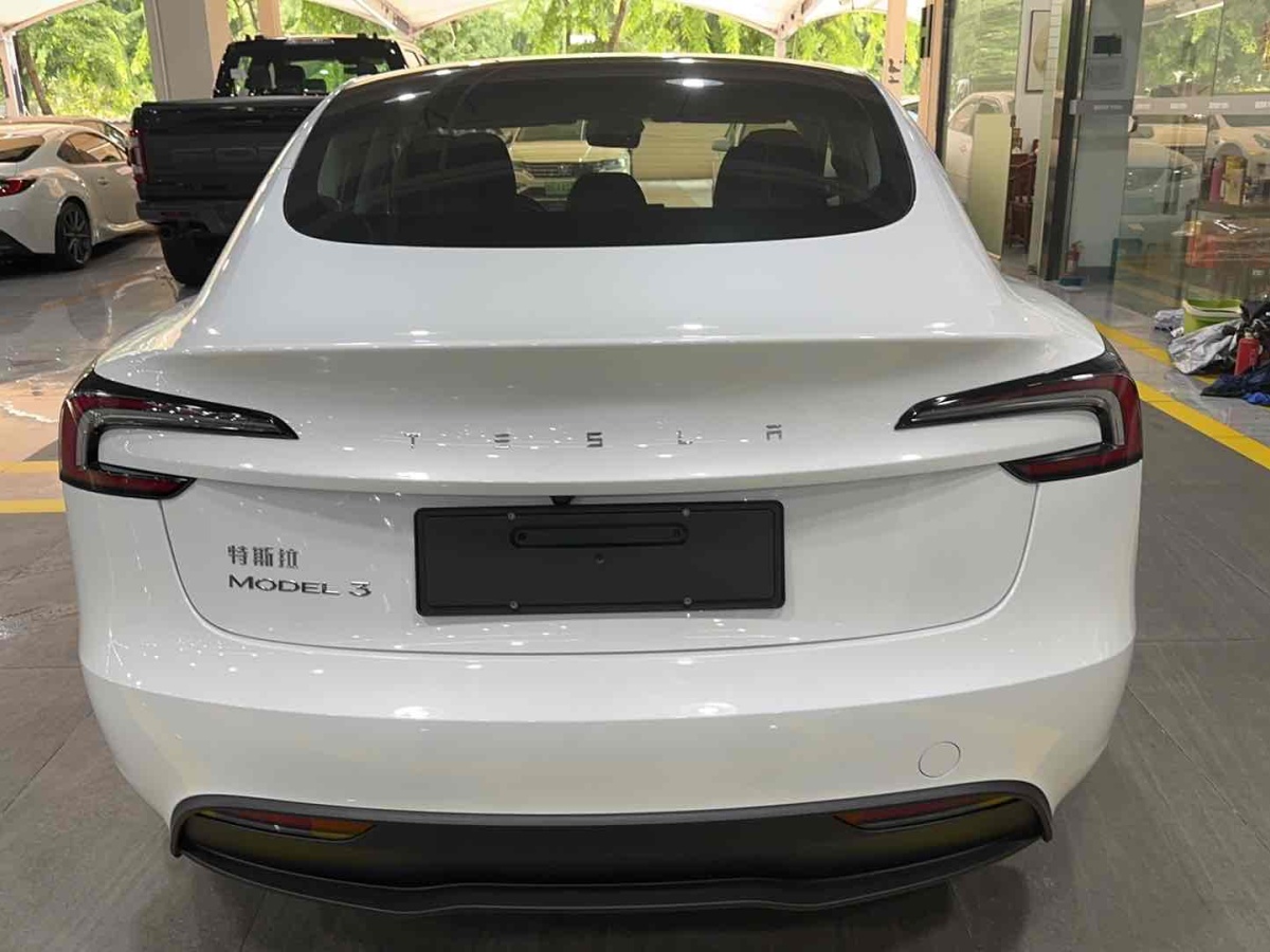 特斯拉 Model Y  2023款 煥新版 后輪驅(qū)動(dòng)圖片