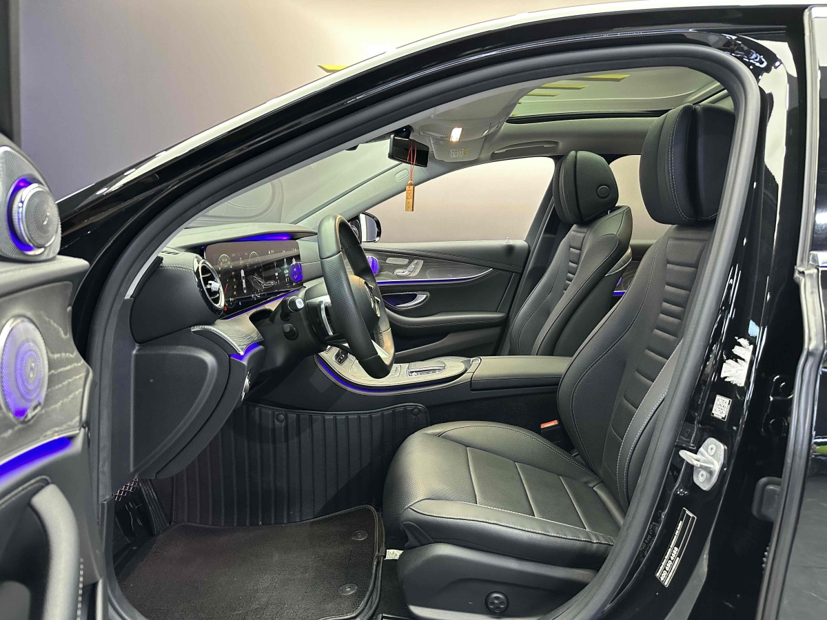 奔驰 奔驰E级  2021款 改款 E 300 L 运动时尚型图片