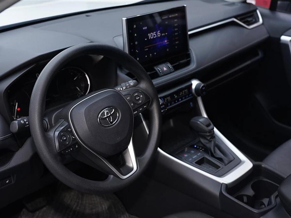 2022年4月豐田 RAV4榮放  2021款 2.0L CVT兩驅(qū)風(fēng)尚版